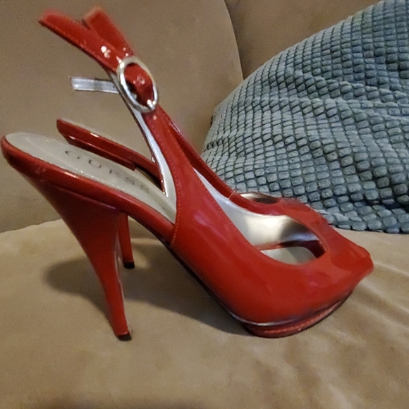 Guess Deep red open toed pumps - Picture 2 of 6